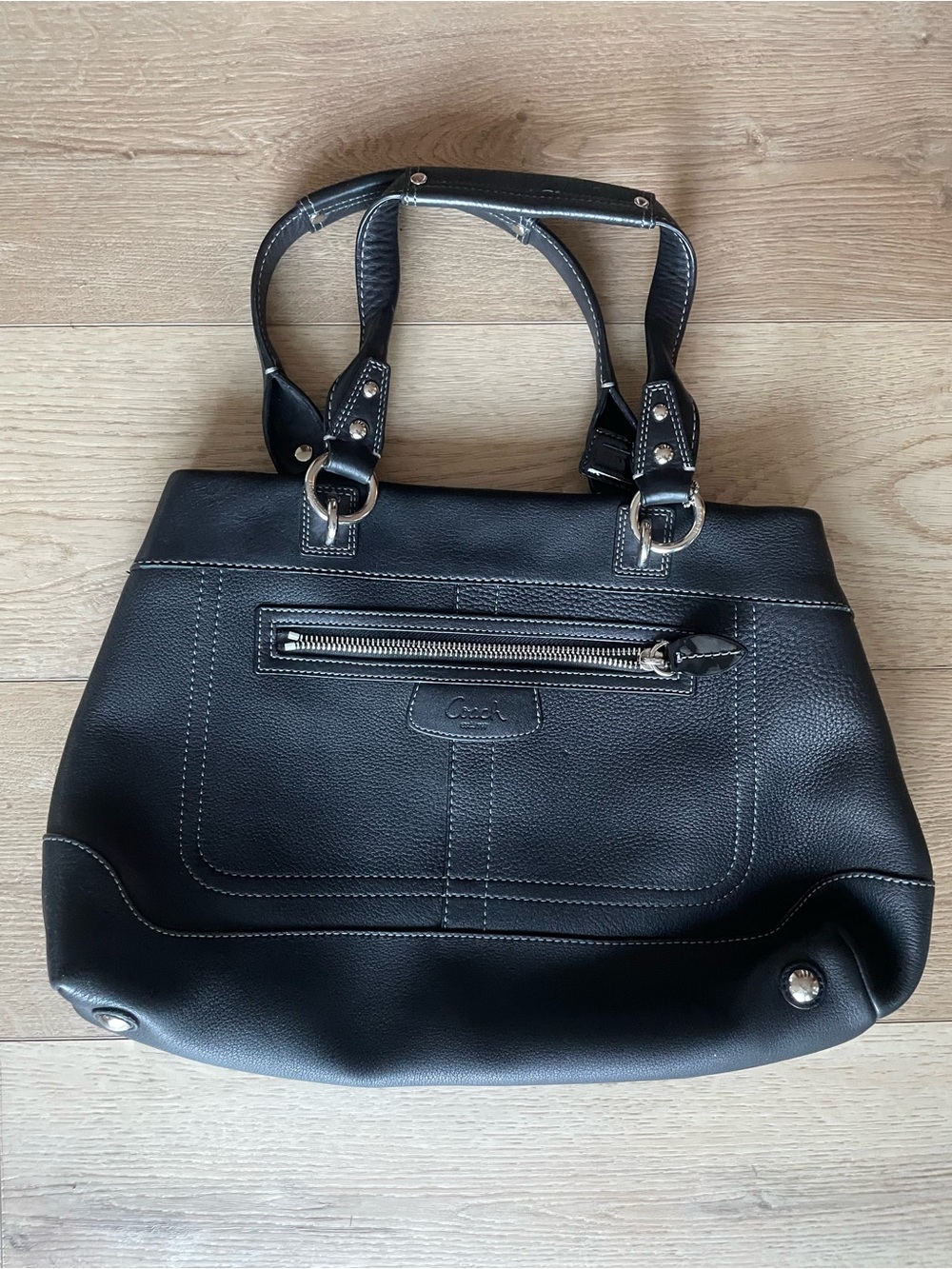 Vintage Coach Black Pebbled Satchel Top Handle Bag Silver Hardware Zipper Accent